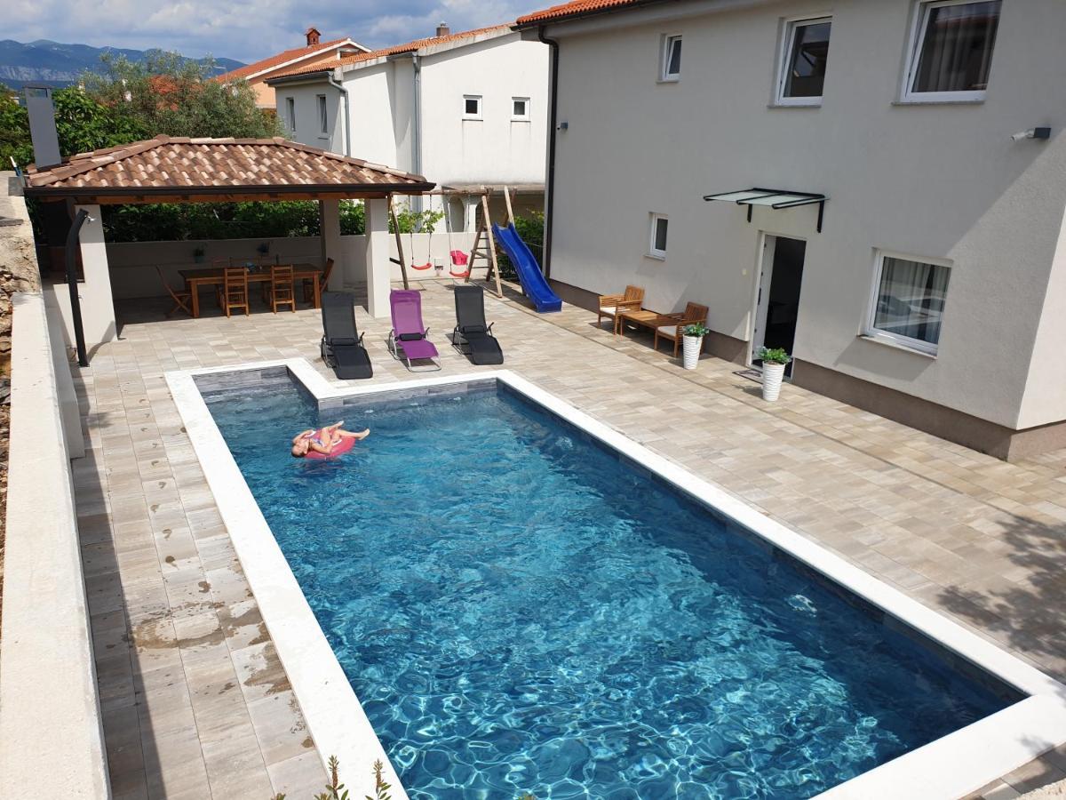Klaudija Apartment *